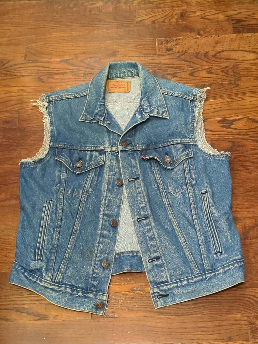 Levi Strauss & Co. Denim Vest Size 42R Distressed Trucker Cutoff